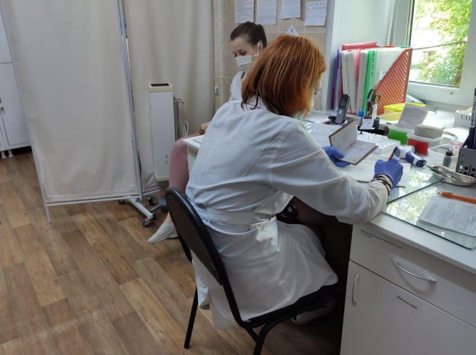 Межвузовская поликлиника открывает два дополнительных кабинета клещевых инфекций, а четвертая поликлиника – новый круглосуточный пункт